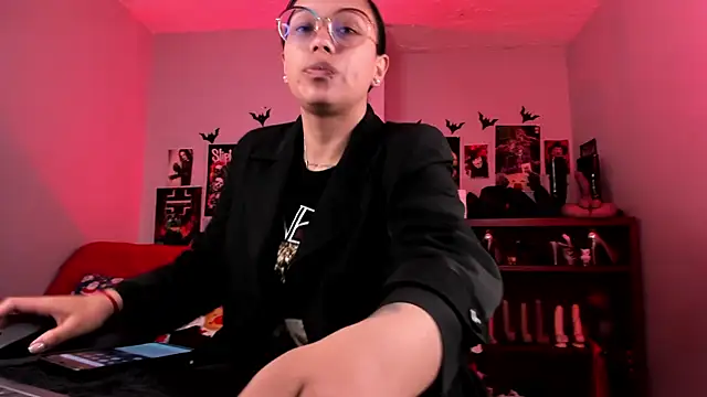 Snapshot of lilith-deveraux chatting on 12-17-25, 01:49 lilith-deveraux online show from 12-17-25, 01:49