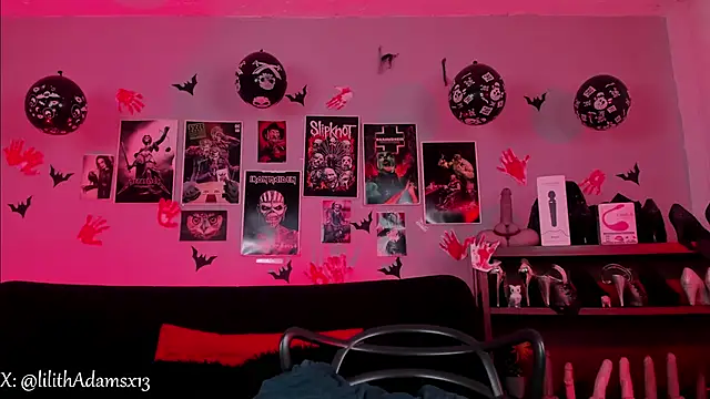 Snapshot of lilith-deveraux chatting on 11-26-25, 04:07 lilith-deveraux online show from 11-26-25, 04:07