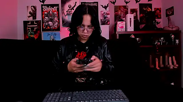 lilith-deveraux online show from 05-05-26, 03:15