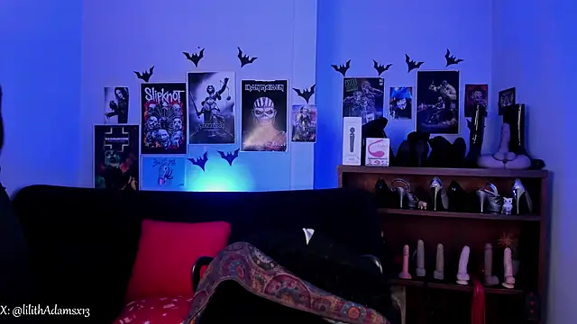 Snapshot of lilith-deveraux chatting on 01-10-26, 02:01 lilith-deveraux online show from 01-10-26, 02:01