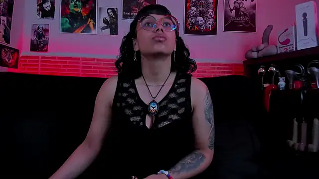 lilith-deveraux online show from 09-17-25, 02:41