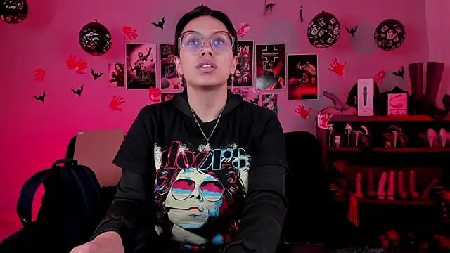 Snapshot of lilith-deveraux chatting on 11-19-25, 02:39 lilith-deveraux online show from 11-19-25, 02:39