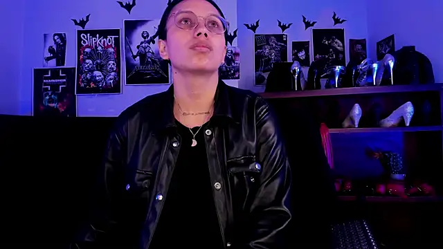 Snapshot of lilith-deveraux chatting on 07-16-26, 04:26 lilith-deveraux online show from 07-16-26, 04:26