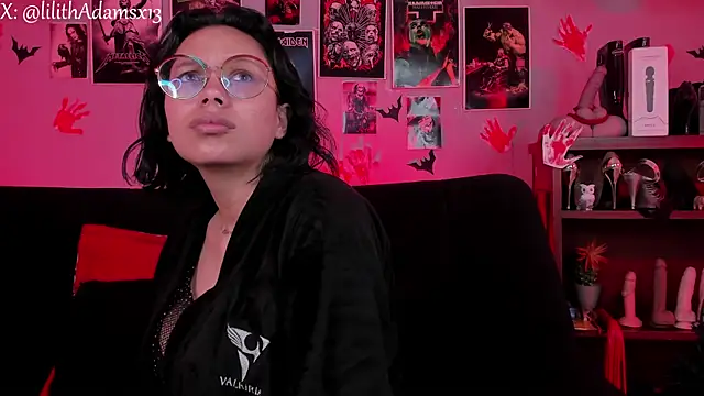 Snapshot of lilith-deveraux chatting on 11-10-25, 01:27 lilith-deveraux online show from 11-10-25, 01:27