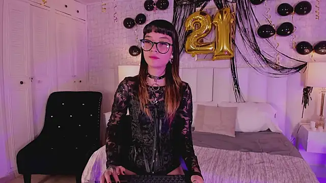 dayanne07 online show from 10-07-25, 08:32