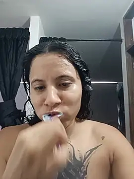 Karii-R online show from 06-24-26, 06:28