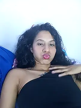 Snapshot of Karii-R chatting on 02-05-25, 04:59 Karii-R online show from 02-05-25, 04:59