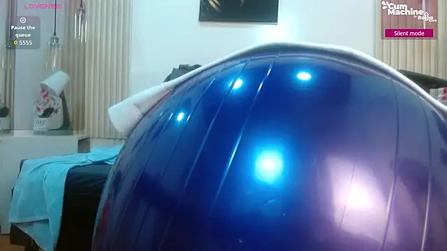 virtual charm online show from 11-15-25, 12:31