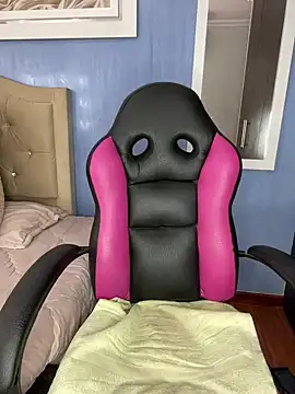 Miss Erika  online show from 12-20-24, 04:46