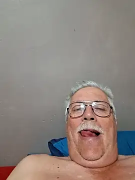 Snapshot of NawtyB1965 chatting on 10-17-25, 03:43 NawtyB1965 online show from 10-17-25, 03:43