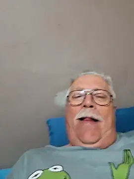 Snapshot of NawtyB1965 chatting on 10-08-25, 03:19 NawtyB1965 online show from 10-08-25, 03:19