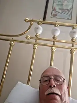 NawtyB1965 online show from 12-17-25, 07:08