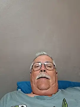 Snapshot of NawtyB1965 chatting on 09-27-25, 03:56 NawtyB1965 online show from 09-27-25, 03:56