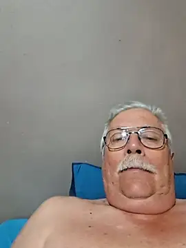 Snapshot of NawtyB1965 chatting on 10-12-25, 03:52 NawtyB1965 online show from 10-12-25, 03:52