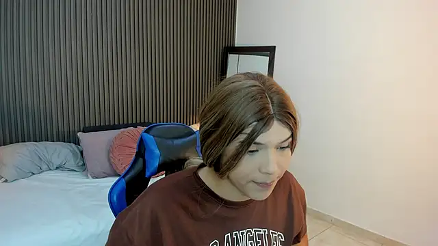 Axel brunette1 online show from 05-04-26, 03:43