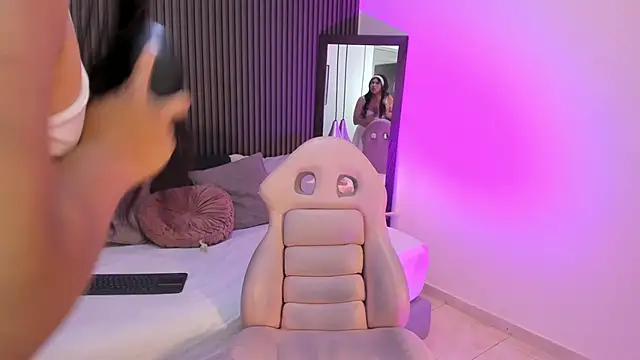 Axel brunette1 online show from 12-02-25, 07:48