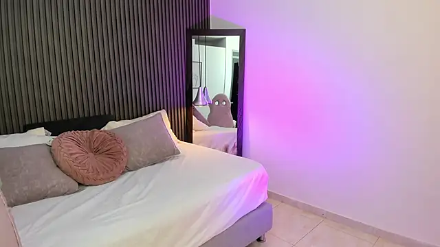 Axel brunette1 online show from 10-25-25, 11:49