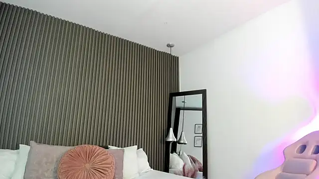 Axel brunette1 online show from 09-28-25, 08:49