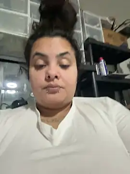 Snapshot of DatBishYouMiss chatting on 01-14-25, 06:07 DatBishYouMiss online show from 01-14-25, 06:07