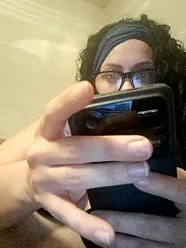 Snapshot of kinguscicus chatting on 01-04-25, 11:38 kinguscicus online show from 01-04-25, 11:38