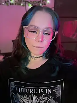 MaddisonHaas online show from 03-19-25, 01:54