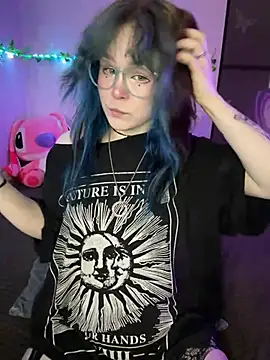 MaddisonHaas online show from 06-19-26, 04:02