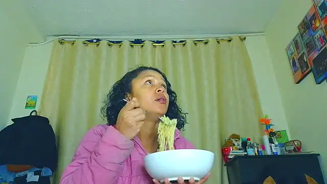 Samary thomas online show from 05-24-26, 12:21