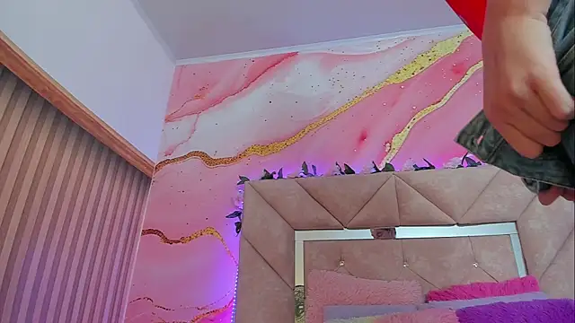 Taylor  cooper online show from 09-24-25, 06:25