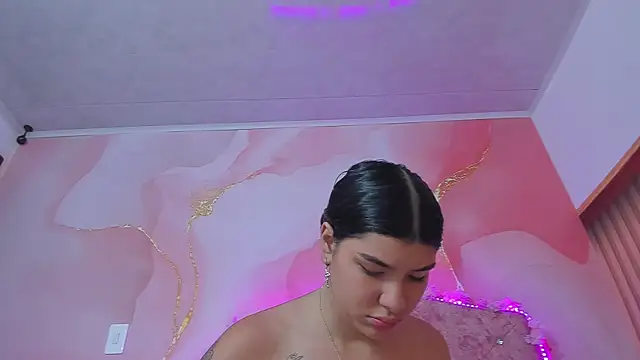 Taylor  cooper online show from 09-22-25, 06:58