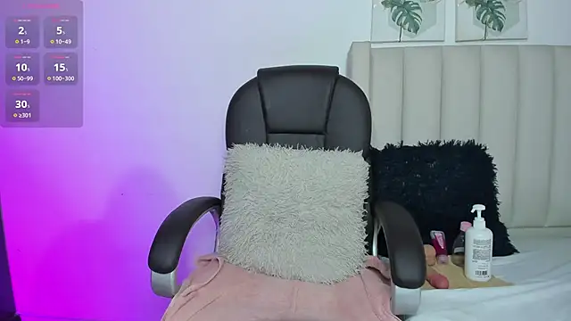 Marian Boobs online show from 10-15-25, 06:16