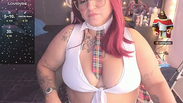 Snapshot of Ivonnee__ chatting on 02-21-25, 05:24 Ivonnee   online show from 02-21-25, 05:24