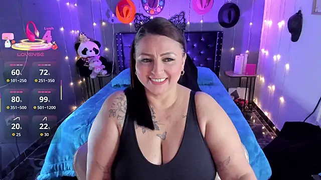 Ivonnee   online show from 12-18-25, 12:05