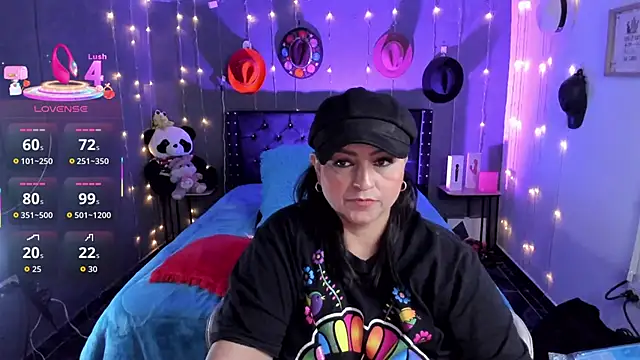 Ivonnee   online show from 11-30-25, 11:38