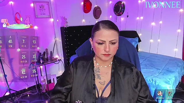 Snapshot of Ivonnee__ chatting on 02-09-26, 09:29 Ivonnee online show from 02-09-26, 09:29