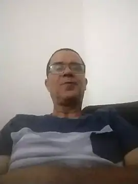 Snapshot of barboza991 chatting on 02-15-25, 03:17 barboza991 online show from 02-15-25, 03:17