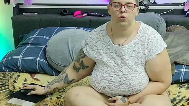 SunshineLexi online show from 12-22-25, 08:47