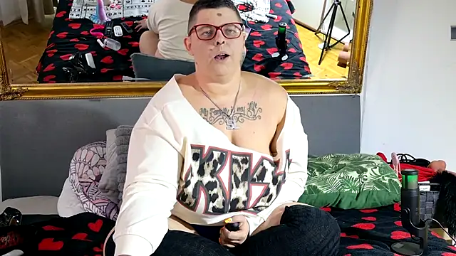 SunshineLexi online show from 11-10-25, 02:00