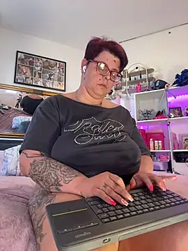 SunshineLexi online show from 04-25-26, 07:11