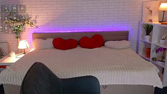 NovaBlissss online show from 03-26-26, 05:22