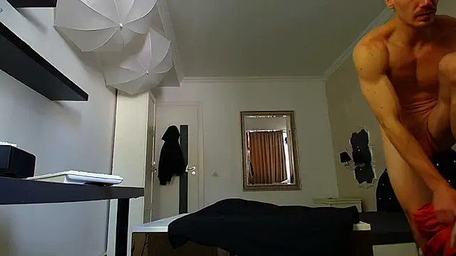 Snapshot of MateoBenjaminX chatting on 01-12-26, 11:17 MateoBenjaminX online show from 01-12-26, 11:17