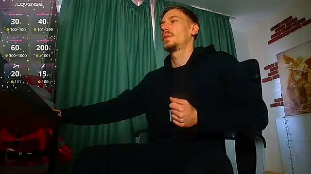 Snapshot of MateoBenjaminX chatting on 12-18-25, 11:14 MateoBenjaminX online show from 12-18-25, 11:14