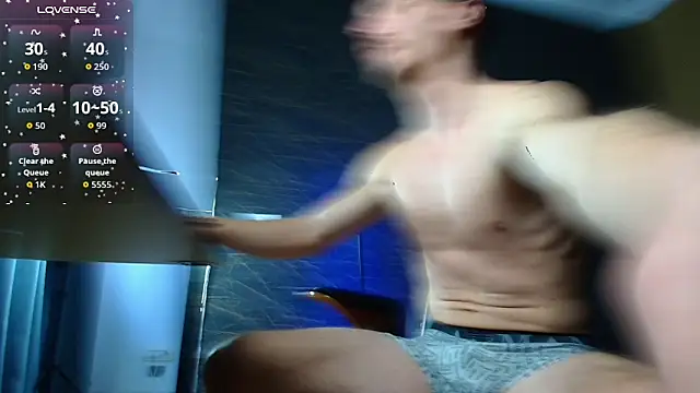 Snapshot of MateoBenjaminX chatting on 12-20-25, 11:13 MateoBenjaminX online show from 12-20-25, 11:13