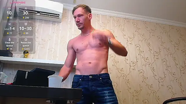 Snapshot of MateoBenjaminX chatting on 10-20-25, 05:09 MateoBenjaminX online show from 10-20-25, 05:09