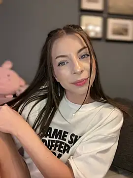 Snapshot of Mia_Ethan chatting on 02-27-25, 03:05 Mia Ethan online show from 02-27-25, 03:05