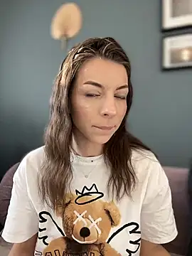 Snapshot of Mia_Ethan chatting on 03-22-25, 05:17 Mia Ethan online show from 03-22-25, 05:17