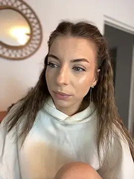 Snapshot of Mia_Ethan chatting on 10-05-25, 09:11 Mia Ethan online show from 10-05-25, 09:11