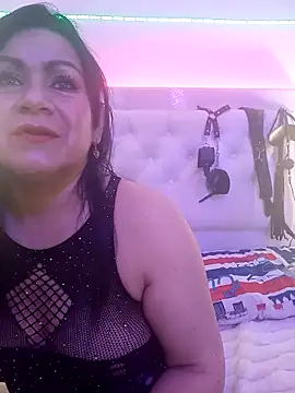 jescaoporto4 online show from 09-18-25, 02:42