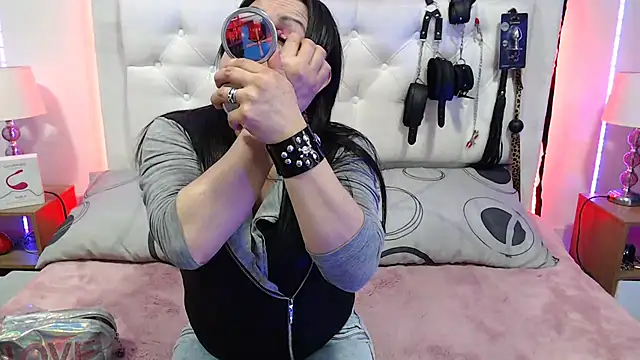 jescaoporto4 online show from 11-29-25, 07:47