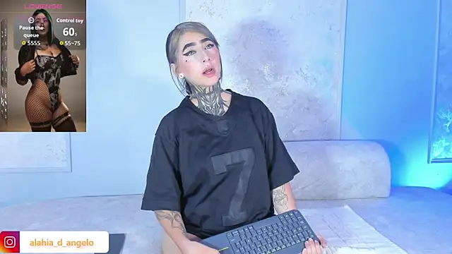 Snapshot of Alahia_Dangelo chatting on 06-21-26, 04:46 Alahia Dangelo online show from 06-21-26, 04:46