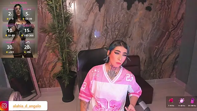 Alahia Dangelo online show from 04-11-26, 05:38